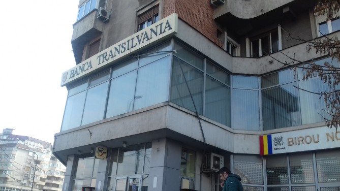 Spatiu de birouri situat la parter si etaj de bloc situat in Oradea
