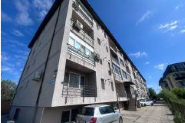 Cota de 1/2 din apartament cu 1 cameră – Str. Aurel Persu, Sector 4, București