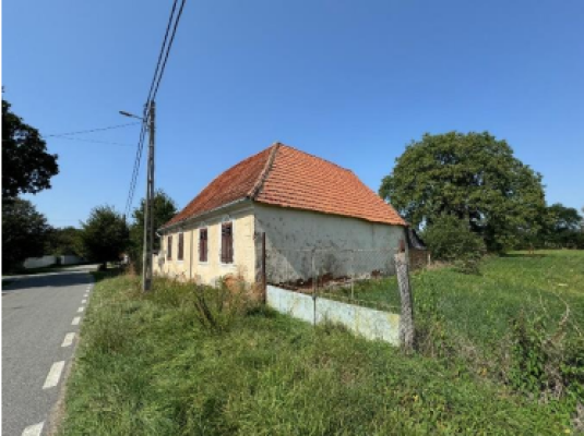 Cota de 4/16 din teren intravilan si constructie demolabila Loc. Vistea de Sus, Jud. Brasov