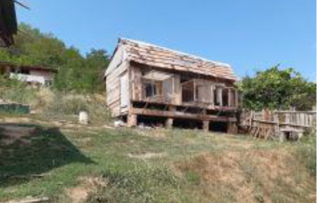 Casă de locuit cu anexe și teren intravilan, Cugir, str. Liliacului, jud. Alba