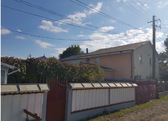 Casa cu teren situata in loc, Pastraveni, Jud. Neamt