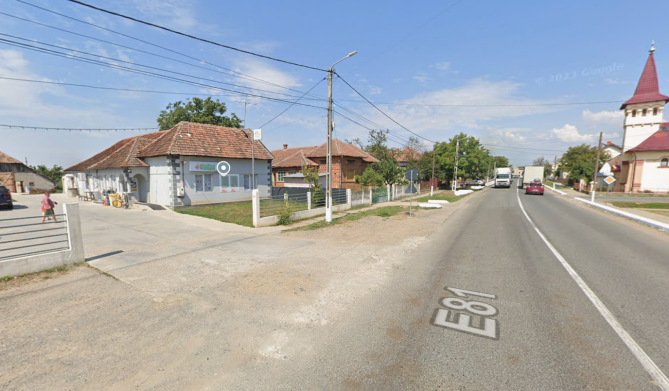 Spațiu comercial cu teren intravilan, Beltiug, județul Satu Mare