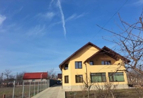 Casa cu teren, Loc. Carniceni, Com.Tiganasi, Jud.Iasi