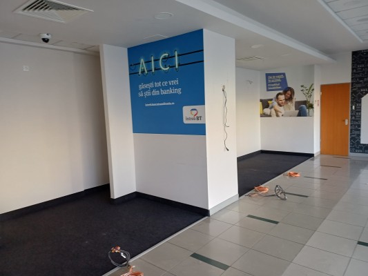 Spatiu comercial zona benzinaria MOL str. 9 Mai, Bacau, jud. Bacau