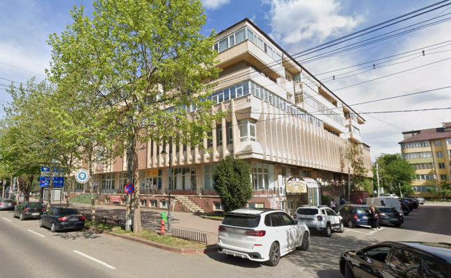 Apartament 4 camere, decomandat, Municipiul Piatra-Neamț, Jud. Neamț