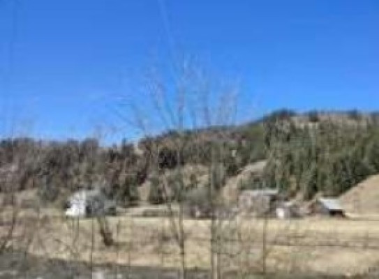 Cota de 1/2 din teren extravilan agricol, Com.Cosna, Jud. Suceava