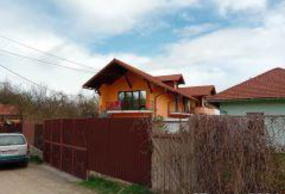 Casa si teren, Com. Șinca, sat Vâlcea, str. Școlii, Brasov