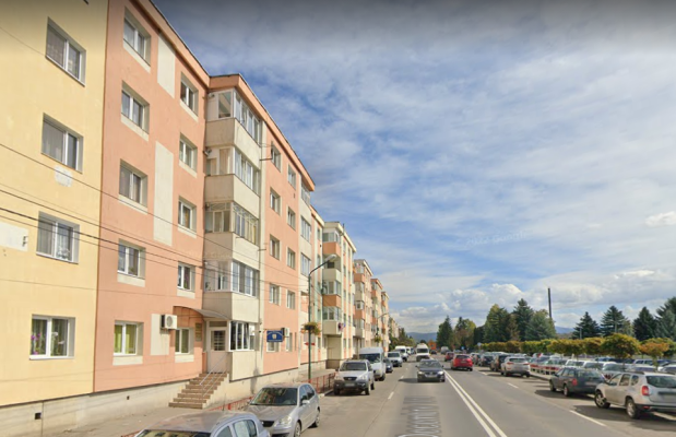Apartament 3 camere, Targu Secuiesc, str 1 Decembrie 1918