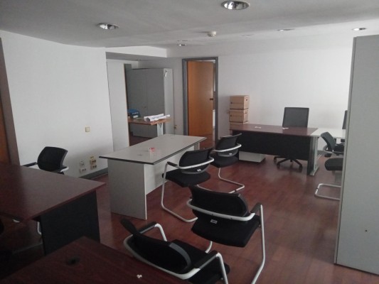 Spatiu comercial cladire birouri, zona Tomis Mall Constanta