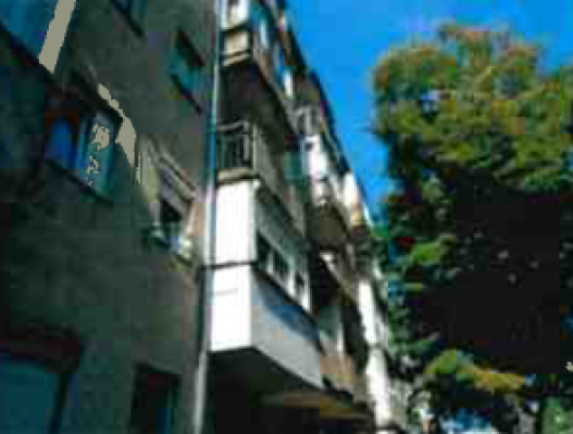 Cota de 1/4 din apartament compus din 1 camera si dependinte situat in loc Oradea str Slatinei ap. 52