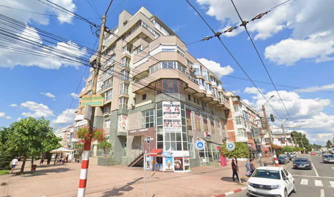 Apartament 3 camere si dependinte, strada Victoriei, etaj 3, Targu-Jiu, judetul Gorj