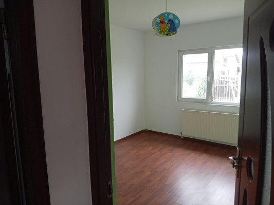 Casa P+M com. Hemeius, jud. Bacau REO626