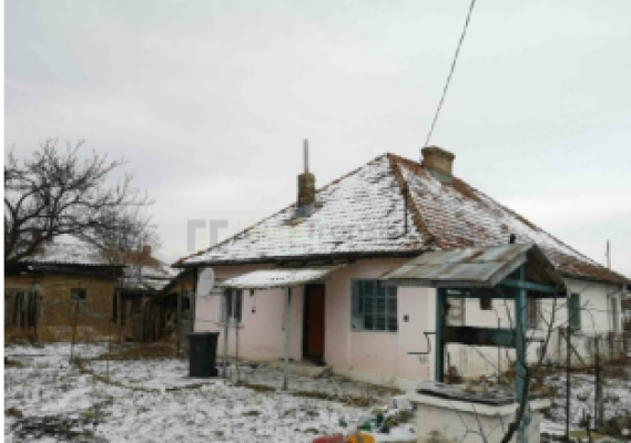 Casa cu teren zona IAS sat Traian, com. Cerna, jud. Tulcea