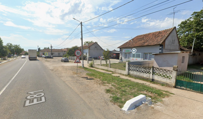 Spațiu comercial cu teren intravilan, Beltiug, județul Satu Mare