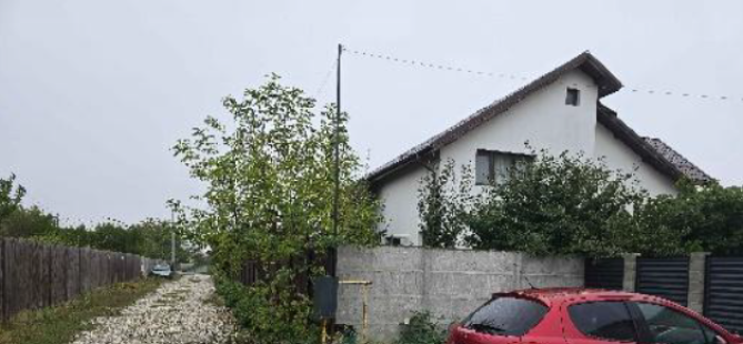 Vila P+1E + Pod mansardat si teren 750 mp, Bolintin Deal, str. Mihail Sadoveanu
