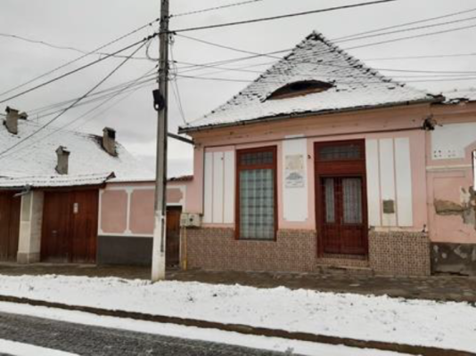 Casa si teren, str. Pietei, nr.252, Cincu