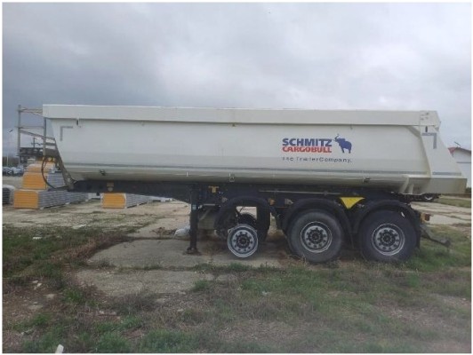 Semiremorca Schmitz Cargobull masa proprie 6516 kg si masa maxima autorizată de 39000 kg