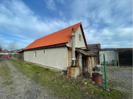 Casa P+M cu anexe si teren in Gurghiu, jud. Mures